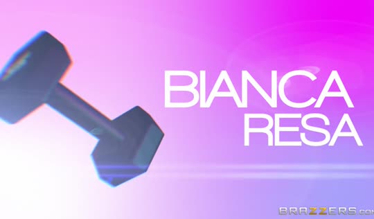 Купил абонемент в фитнес и сразу трахнул двух годных телок Купил абонемент в фитнес и сразу трахнул двух годных телок